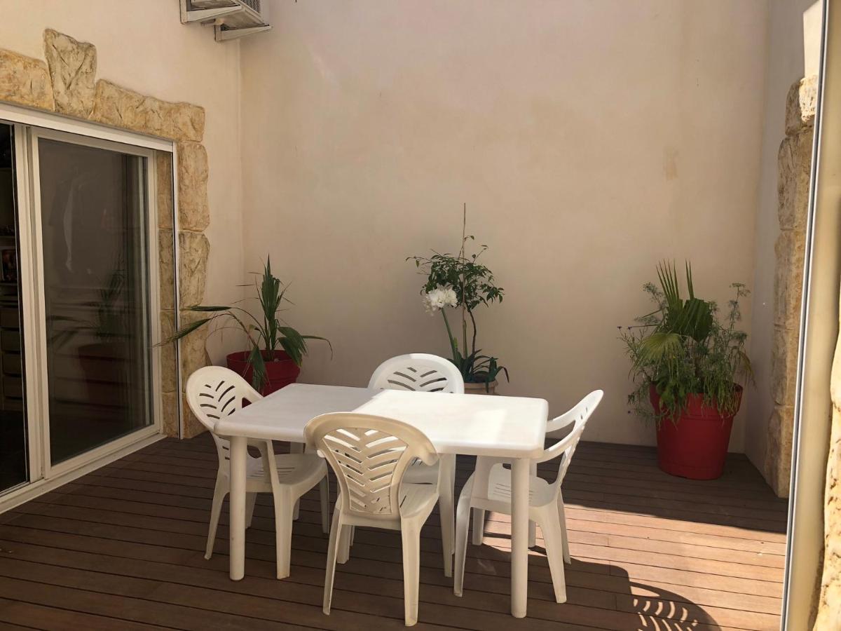 Maison De Village Avec Patio Bessan エクステリア 写真